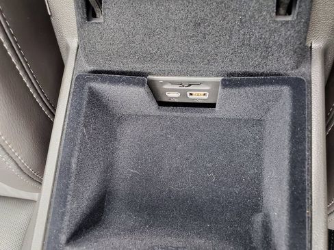 Certified 2023 Cadillac XT5 Premium Luxury w/ Technology Package AWD/4WD image 30