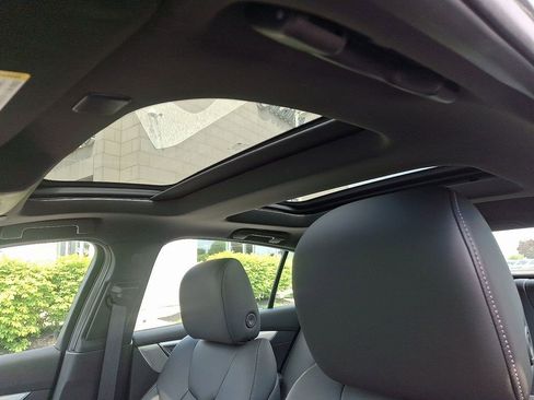 Certified 2022 Cadillac CT5 Luxury w/ Sun And Sound Package AWD/4WD image 14
