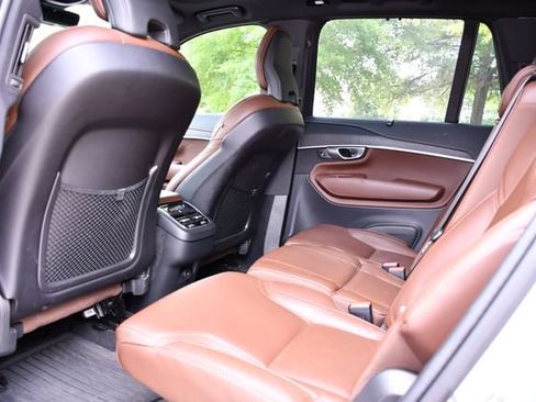 Used 2024 Volvo XC90 B6 Ultimate w/ Protection Package AWD/4WD image 17