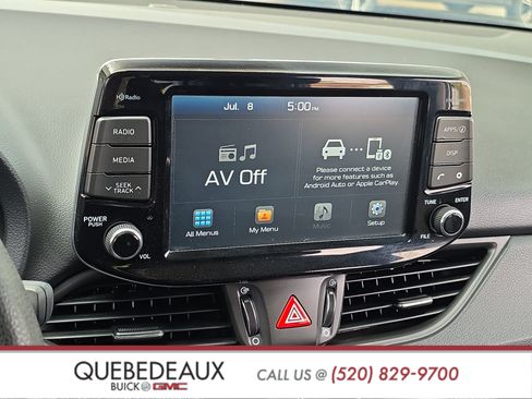 Used 2018 Hyundai Elantra GT FWD image 17