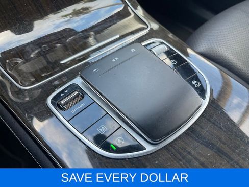 Used 2020 Mercedes-Benz GLC 300 image 17