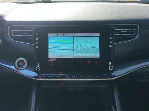 Certified 2022 Jeep Wagoneer Series I image 19