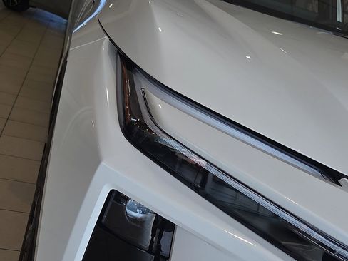 New 2026 Toyota C-HR AWD/4WD image 8