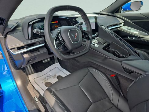 Used 2024 Chevrolet Corvette Stingray Coupe w/ Z51 Performance Package image 11