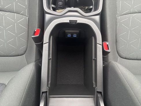 Certified 2022 Toyota RAV4 XLE image 34