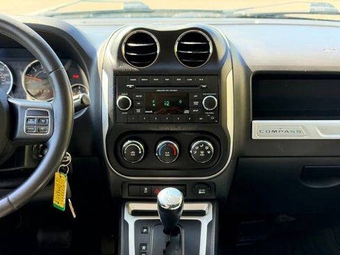 Used 2014 Jeep Compass 4WD image 16