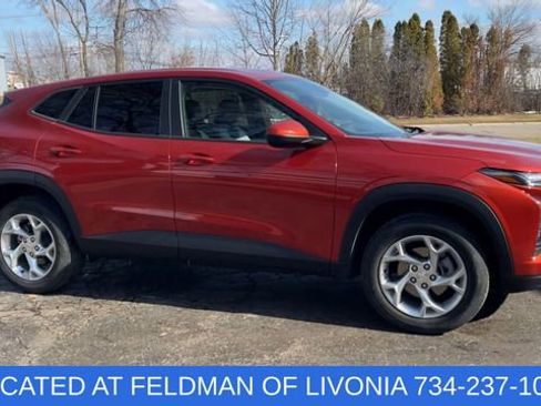 Certified 2024 Chevrolet Trax LS w/ LS Convenience Package image 9