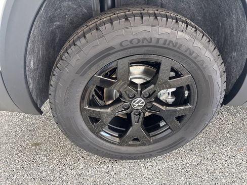 New 2026 Volkswagen Atlas Peak Edition AWD/4WD image 11