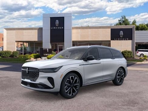 New 2024 Lincoln Nautilus Reserve w/ Equipment Group 203A AWD/4WD image 2