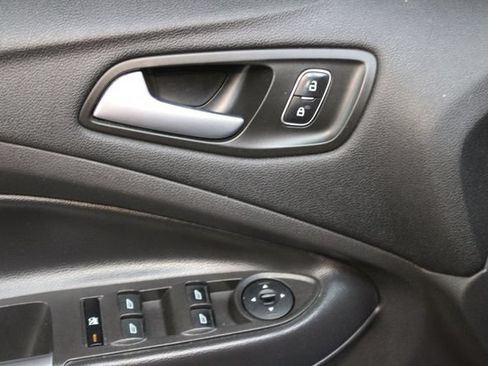 Used 2018 Ford Escape SE AWD/4WD image 16