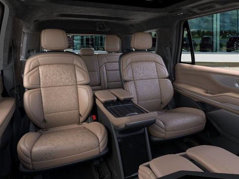 New 2026 Lincoln Navigator Black Label AWD/4WD image 11