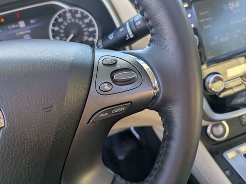 Used 2020 Nissan Murano Platinum image 17