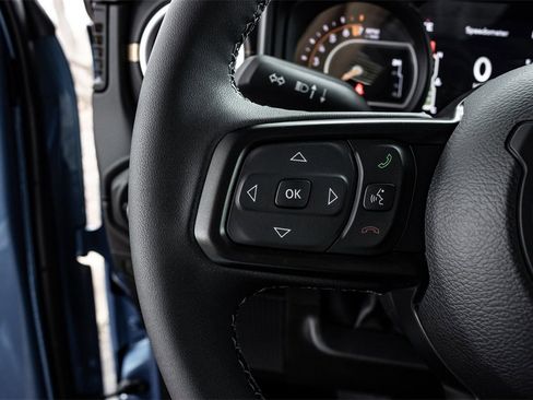 New 2025 Jeep Gladiator Sport w/ Premium Package image 13