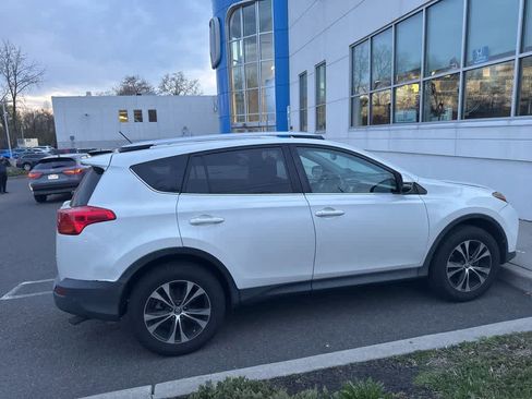 Used 2015 Toyota RAV4 Limited w/ Technology Package image 12