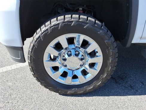 Used 2015 GMC Sierra 3500 Denali w/ Duramax Plus Package image 10