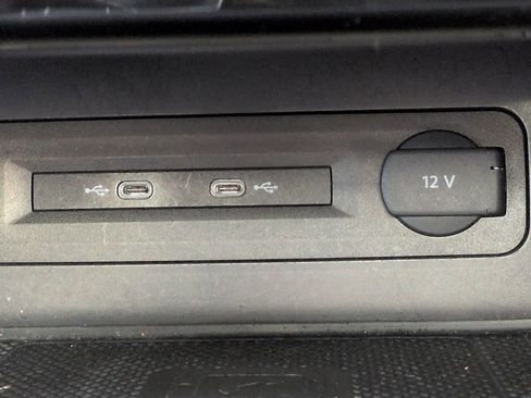 Used 2021 Volkswagen Atlas SEL Premium image 23