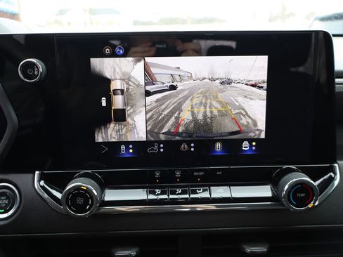 Used 2024 Chevrolet Colorado Trail Boss w/ Technology Package image 23