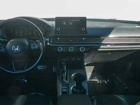 Used 2022 Honda Civic Sport image 10