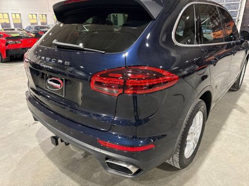 Used 2016 Porsche Cayenne image 45