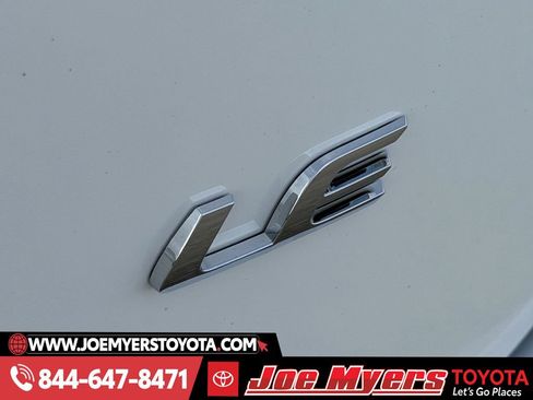 Used 2024 Toyota Corolla LE image 11