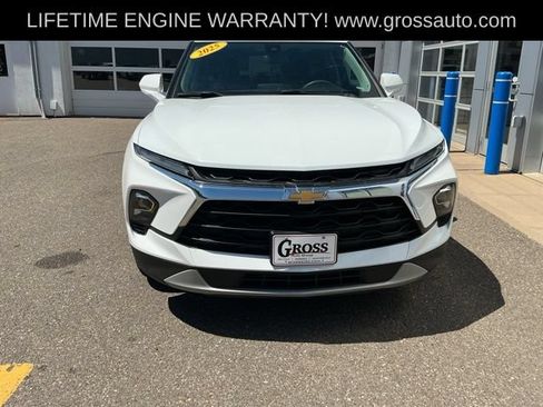 Used 2025 Chevrolet Blazer LT AWD/4WD image 3