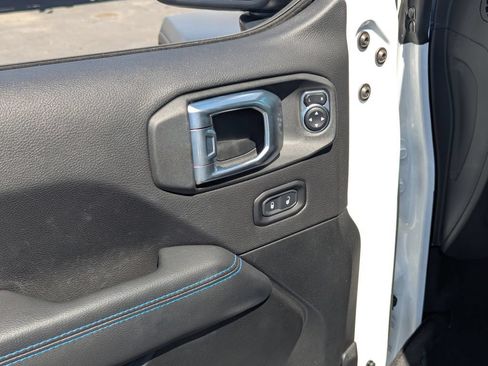 Used 2023 Jeep Wrangler Unlimited Rubicon 4xe w/ Cold Weather Group AWD/4WD image 29