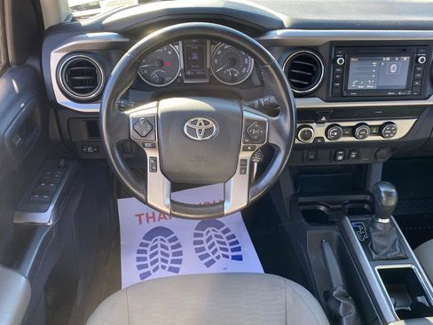 Used 2019 Toyota Tacoma SR5 image 10