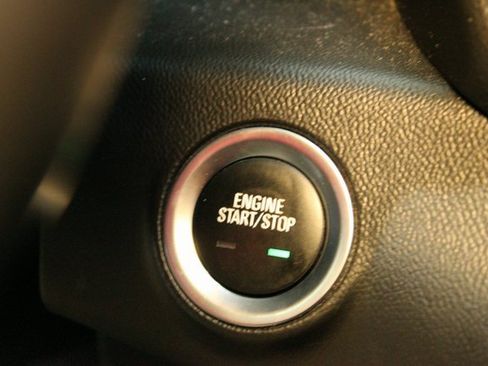 Used 2019 GMC Terrain SLE image 25