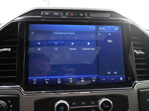 Used 2022 Ford F250 Lariat w/ Black Appearance Package AWD/4WD image 54