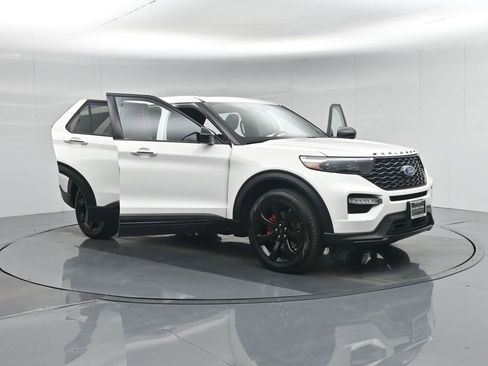 Certified 2022 Ford Explorer ST w/ ST Street Pack image 35