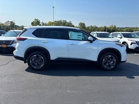 New 2026 Nissan Rogue SV image 2