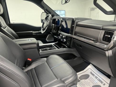Used 2025 Ford F450 Platinum w/ FX4 Off-Road Package image 61