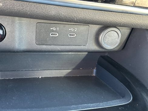 Used 2024 Nissan Rogue SV AWD/4WD image 34
