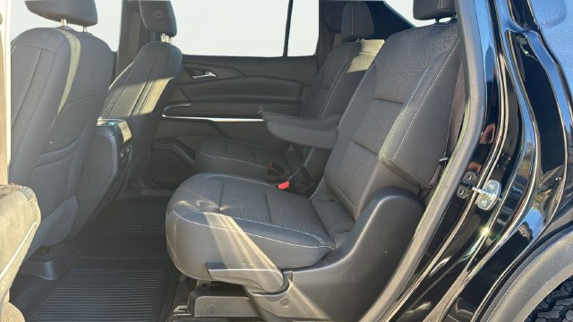 Used 2025 Chevrolet Traverse LT w/ LPO, Floor Liner Package AWD/4WD image 25