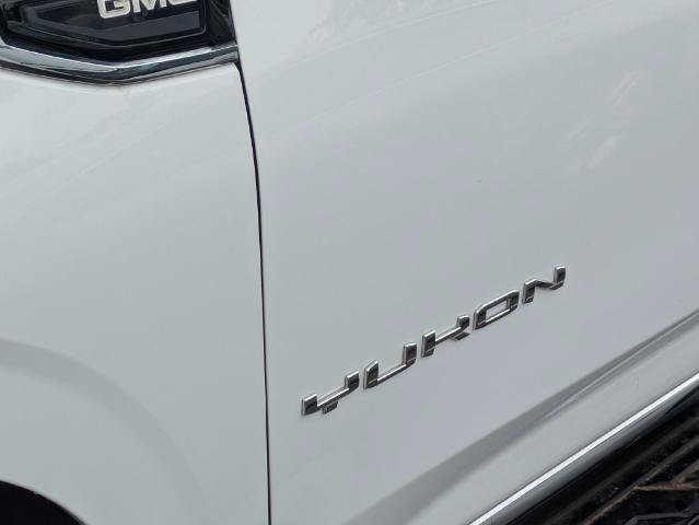 Used 2023 GMC Yukon XL SLT AWD/4WD image 8