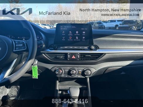 Used 2023 Kia Forte LXS image 19