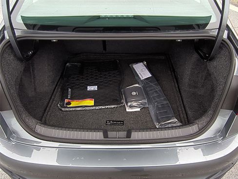 New 2026 Volkswagen Jetta SE image 21