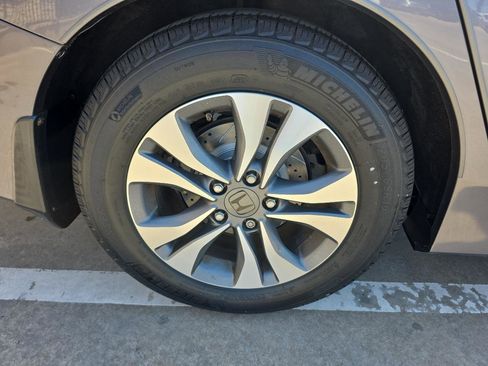 Used 2013 Honda Accord LX image 30