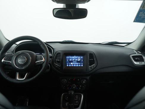 Used 2018 Jeep Compass Latitude w/ Popular Equipment Group image 13