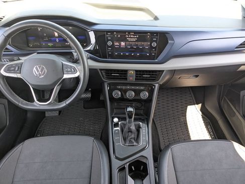 Used 2023 Volkswagen Taos SE FWD image 15