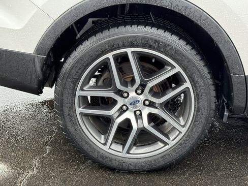 Used 2016 Ford Explorer Sport image 19