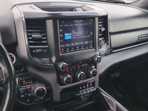 Used 2021 RAM 1500 Big Horn w/ Built-to-serve Edition image 32