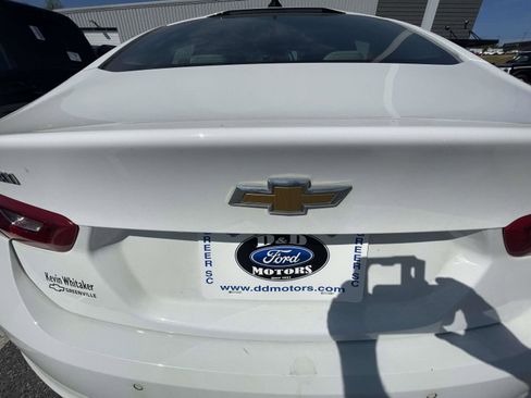 Used 2025 Chevrolet Malibu LS image 8