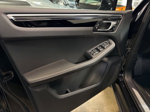 Used 2024 Porsche Macan S image 13