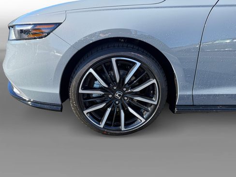 New 2025 Honda Accord Touring image 9