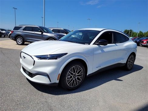 New 2025 Ford Mustang Mach-E Premium image 27