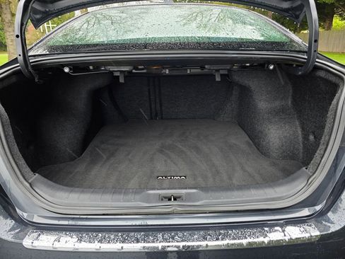 Used 2020 Nissan Altima 2.5 SV image 16