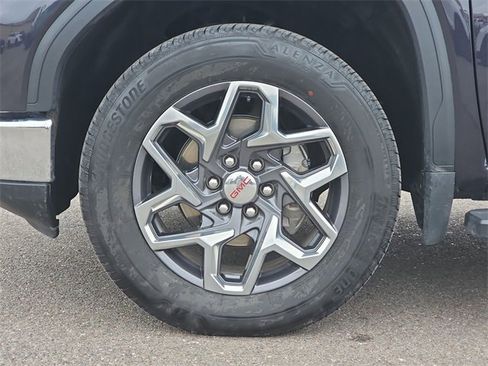 Used 2023 GMC Sierra 1500 SLT w/ SLT Premium Package image 18