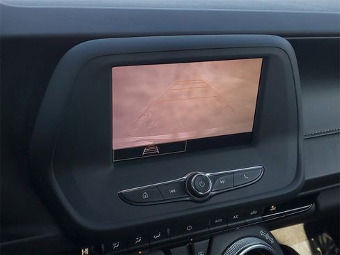 Used 2021 Chevrolet Camaro LT w/ 1LE Track Performance Package image 15