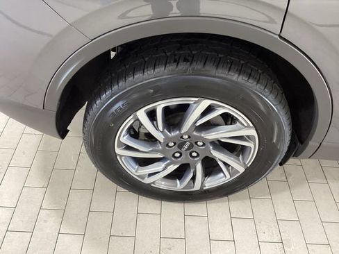 Used 2023 Lincoln Corsair AWD image 21